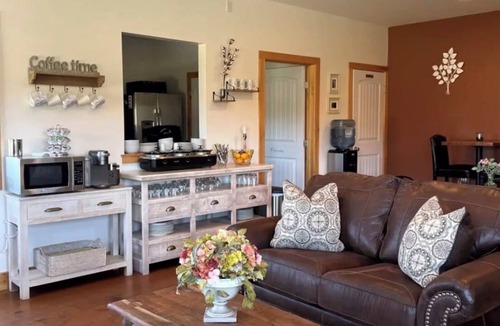 Naples Bed & Breakfast | The Seneca Suite, Upper Level, At Morelliville Farms