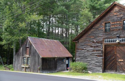 Bridgton House | The ShackHilton at Dancing Light Farm