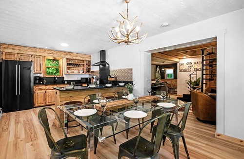 Gilford House | The Shanty-Weirs Beach/Pavilion/Lake Winni/HGTV Designer