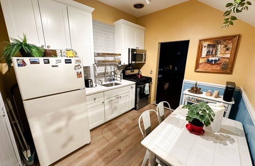 West New Haven Apartment | The Sicilian