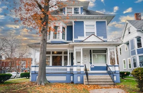 West New Haven Apartment | The Sicilian