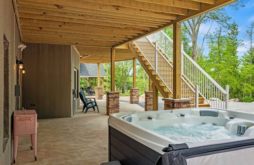 Lake Harmony Estates House | The South Harmony House, Luxury Escape, HotTub, 5,000sqft, Gameroom