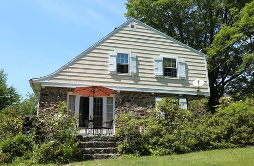 Bristol Cottage | The Stone House at Treetops