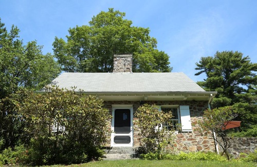 Bristol Cottage | The Stone House at Treetops
