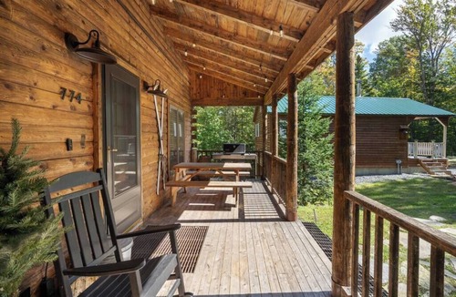 Stratton Cabin | The Stratton Cabin | Close to Stratton & Mt Snow!