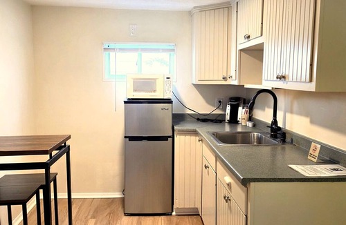 Hampton Hotel | The Tides Motel