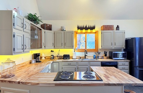 Moultonborough House | The Tinker Bell at Lake Winni/3-Bedroom Lakeside Retreat