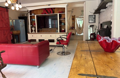 Brewster Apartment | The Tipsy Gypsy - Studio Apartment