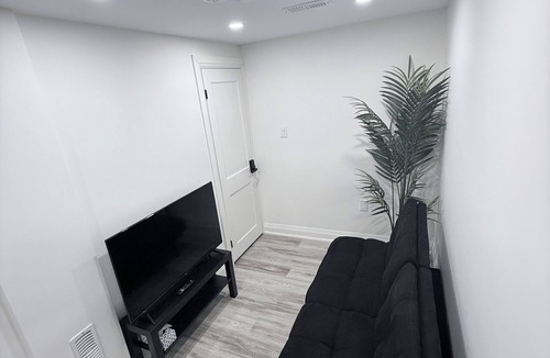 Rosemount House | The Urban Executive Suite | Premier Kitchener Loft
