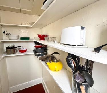 South Green Apartment | The Wadsworth Suite A2