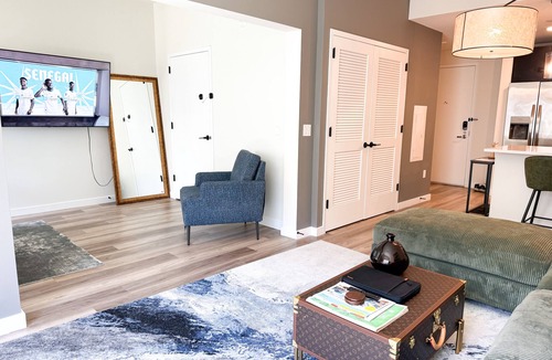 White Plains Apartment | The Westchester Experience. Free parking!