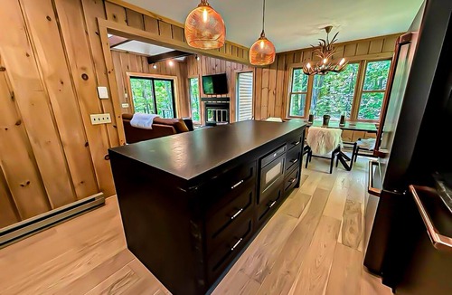 West Dover House | The White Birch Cozy Luxe Cabin 7 min to Mount Snow