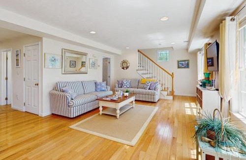 West Yarmouth House | The Yarmouth Anchor - 14