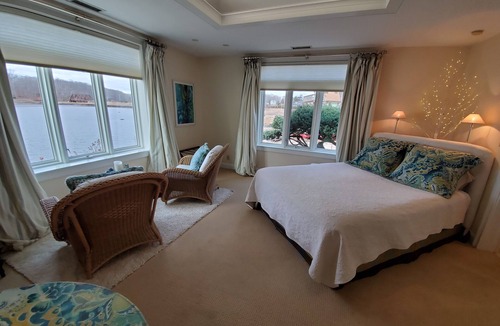 Stony Creek Bed & Breakfast | Thimble Islands Bed & Breakfast
