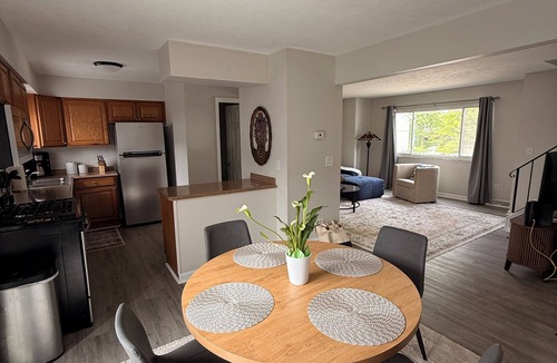 Painesville Condo | This beautiful 3-bedroom condo in Painesville has the comforts of home, elevated