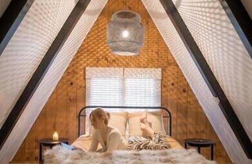 East Jamaica Cabin | This cabin is a 2 bedroom(s), 1.5 bathrooms, located in Jamaica, VT.