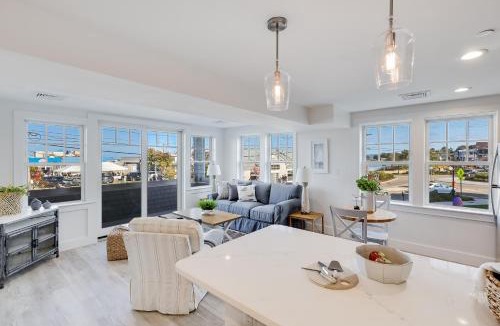 Plymouth Cultural District Apartment | Thomas Sea Suites at Harbourtown