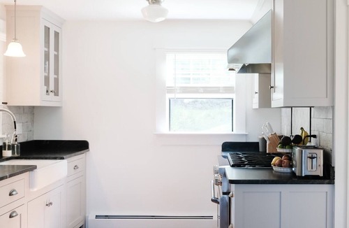 Boothbay House | Tidewatch your day away.