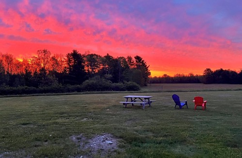 Newport House | “Time to Unwind” is the perfect place to recharge and reconnect.