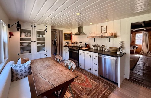 North Egremont House | Timeless Enchanting Egremont Cottage: Delight the Senses!