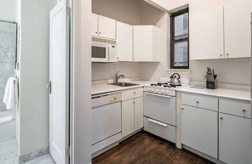 Upper West Side Apartment | Timeless NYC Living | UWS | Pet-Friendly