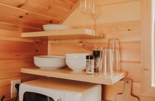 Hector Apartment | Tiny Cabin in the Heart of Wine Country!