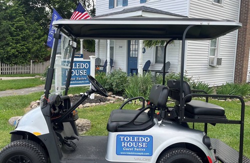 Put-in-Bay Apartment | Toledo House Guest Suite A. Catering to couples. Great location downtown PIB.