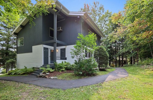 Stowe Area House | Tollhouse 16C - Perfect location for all season outdoor recreation!