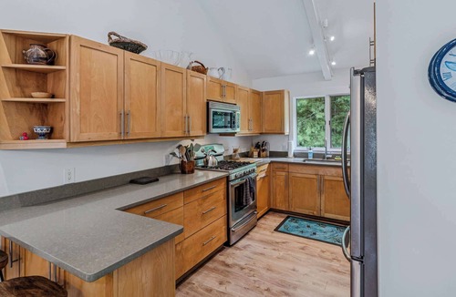 West Hartford House | Top of the Hill House with Hot Tub & Game Room