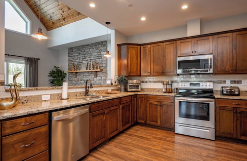 McHenry House | Top of Wisp, Walk to Ski Lifts, Hot Tub & Game Rm