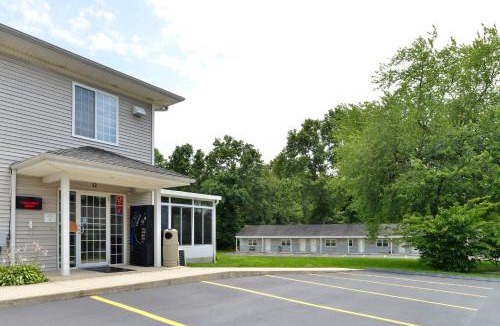 Guilford Hotel | Tower Inn and Suites of Guilford/Madison