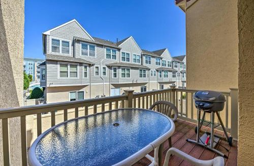 Diamond Beach House | Townhome w/Balcony < 1 Mi to Wildwood Crest BCH!