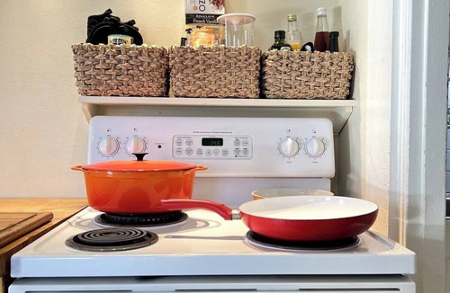 Portsmouth Condo | Townhouse Apt 2 w Parking in Downtown Portsmouth