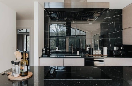 Kerhonkson House | Trail's End - Modern and Private Cabin in the Wood
