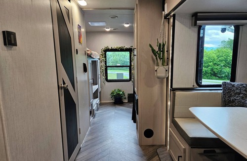 Littleton House | Trailside Camper Retreat - Dog Friendly