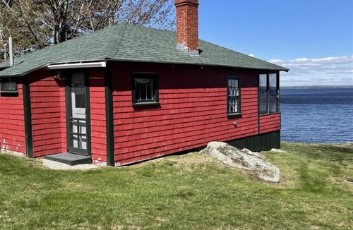 North Sebago House | TRAINOR CAMP LIMIT 4 cabin