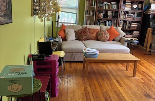 North Riverdale Apartment | Tranquil 1-bedroom apartment with AC in North Riverdale