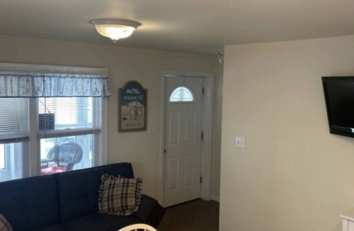 Sea Isle City Apartment | Tranquil 2-bedroom apartment with AC in Sea Isle City
