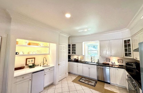 Bellevue Avenue Historic District Condo | Tranquil 2-bedroom condo with AC in Guilded Age Mansion in Newport