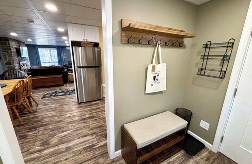 Blossvale Cottage | Tranquil 3 bedroom Sylvan Beach Cottage - Pets OK