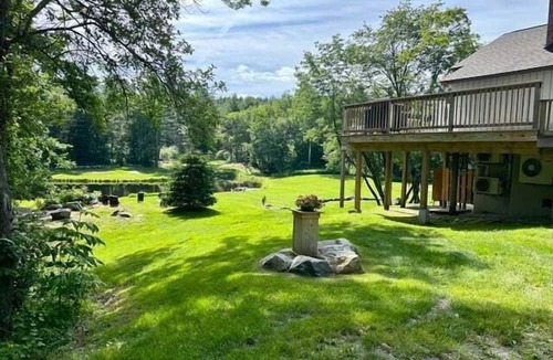 South Londonderry House | Tranquil house w/pond, 3-hole golf course, sandy beach, bbq, firepit, & trails