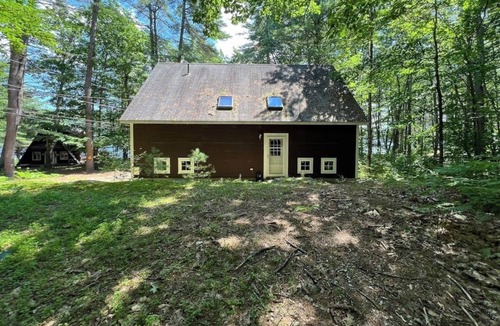 South Casco House | Tranquil Lakefront Retreat with Private Beach and Spacious Living