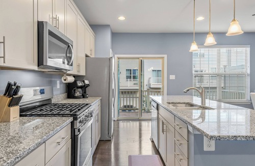 Jessup House | Tranquil townhome with comfort and convenience