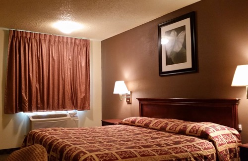 North Meadows Hotel | Travel Inn Motel
