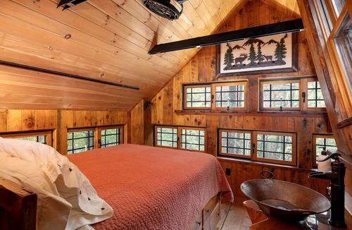 Mount Sunapee Cabin | Tree House Rental Ideal for a Unique Getaway near Lake Sunapee in New Hampshire