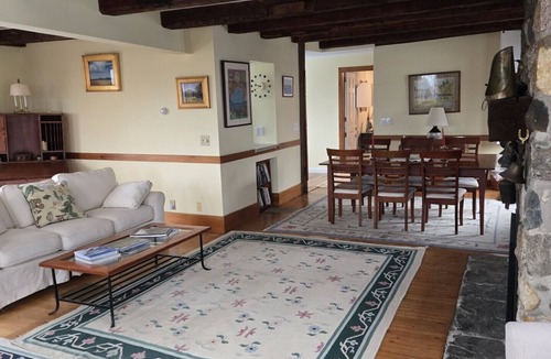 Moretown Ski Chalet | Tremendous 5-bedroom chalet in the Mad River Valley