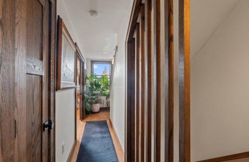 Olde Richmond House | Trendy Fishtown with Spacious Backyard and Walking Distance to Bars and Cafes