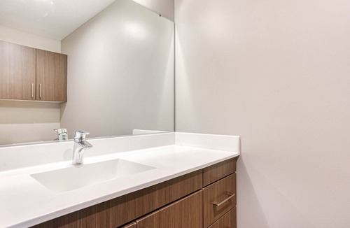 West End Apartment | Trendy North Station 1BR w/W/D & Gym, near TD Garden, by Blueground