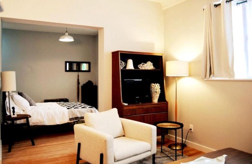 East Passyunk Crossing Apartment | Trendy Studio in Prime South Philly Neighborhood
