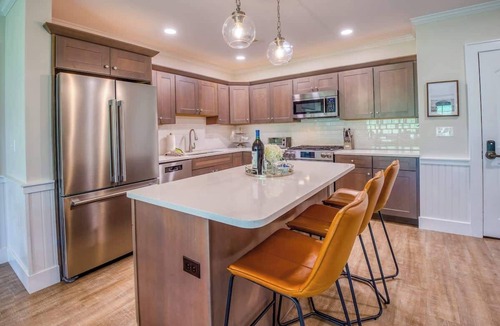 North Conway Condo | True Ski-In/Out Cranmore | Ground Floor Slopeside